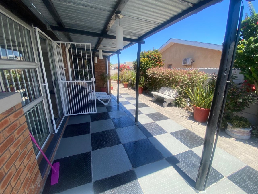 3 Bedroom Property for Sale in Soneike Western Cape